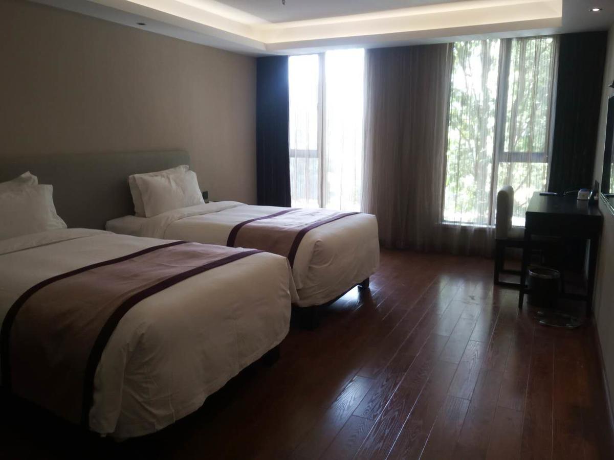 Cloud Luo Ping Hotel Luoping Exterior photo
